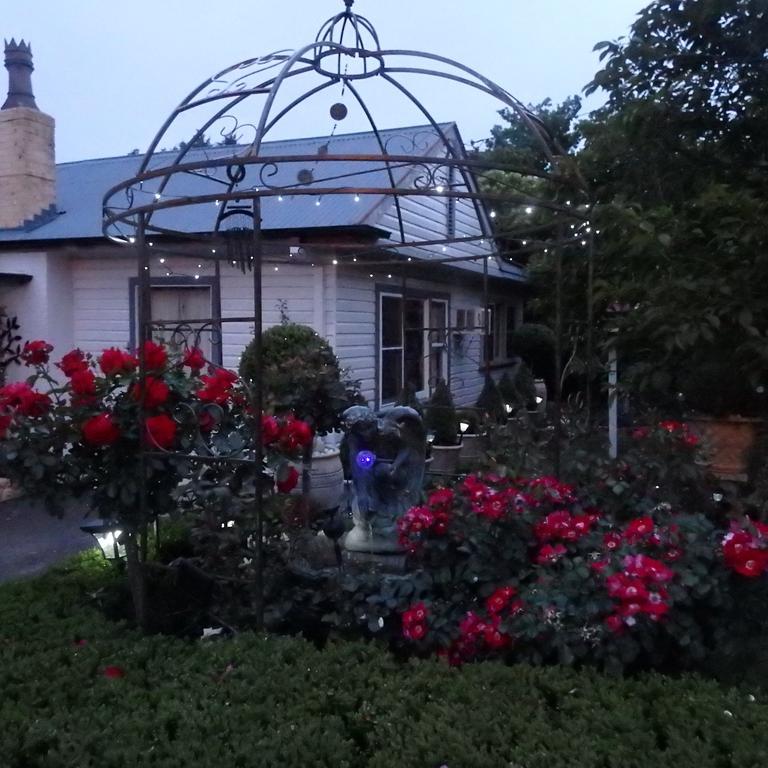 Bowral Road Art Gallery Bed And Breakfast Mittagong Exterior photo